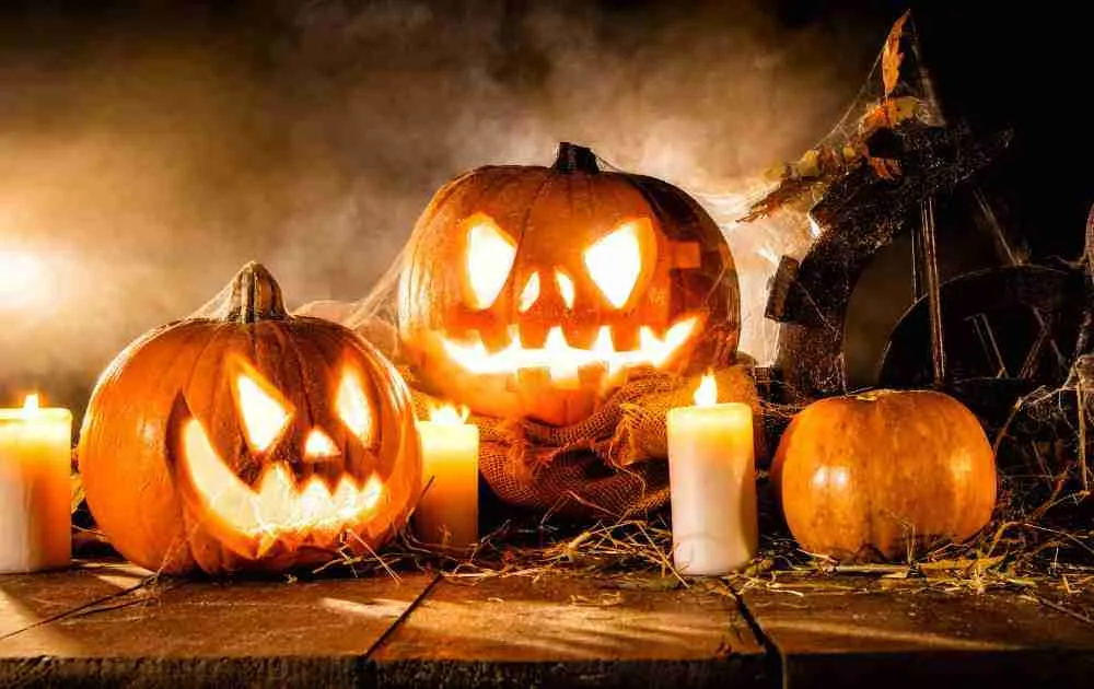 Halloween Jack O Lanterns carved pumpkins